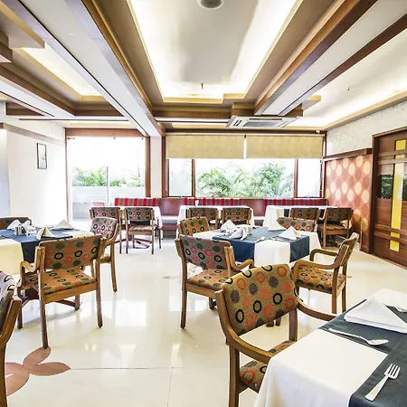 Fabhotel Amrit Residency-3